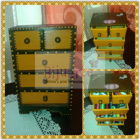 Caixa de costura / guarda joias